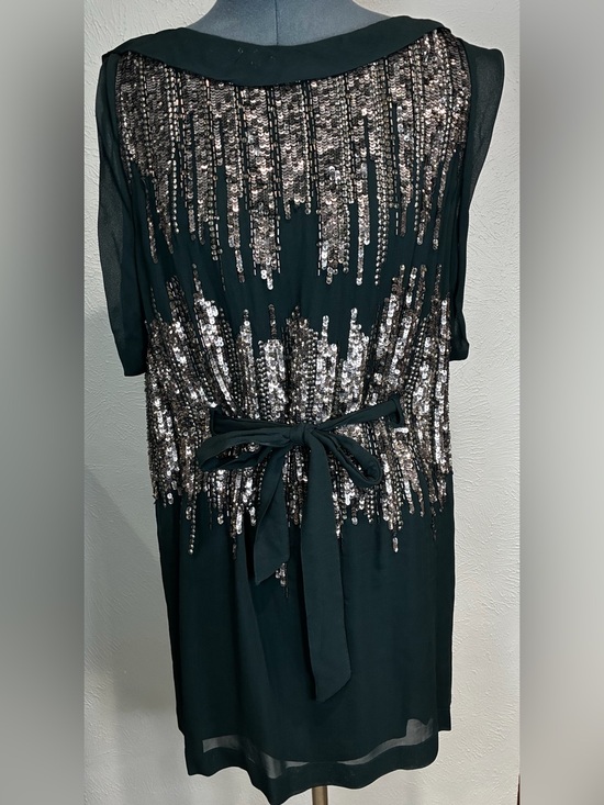French Connection Dresses & Skirts - Women’s French Connection Green Sequin Dress - size 8